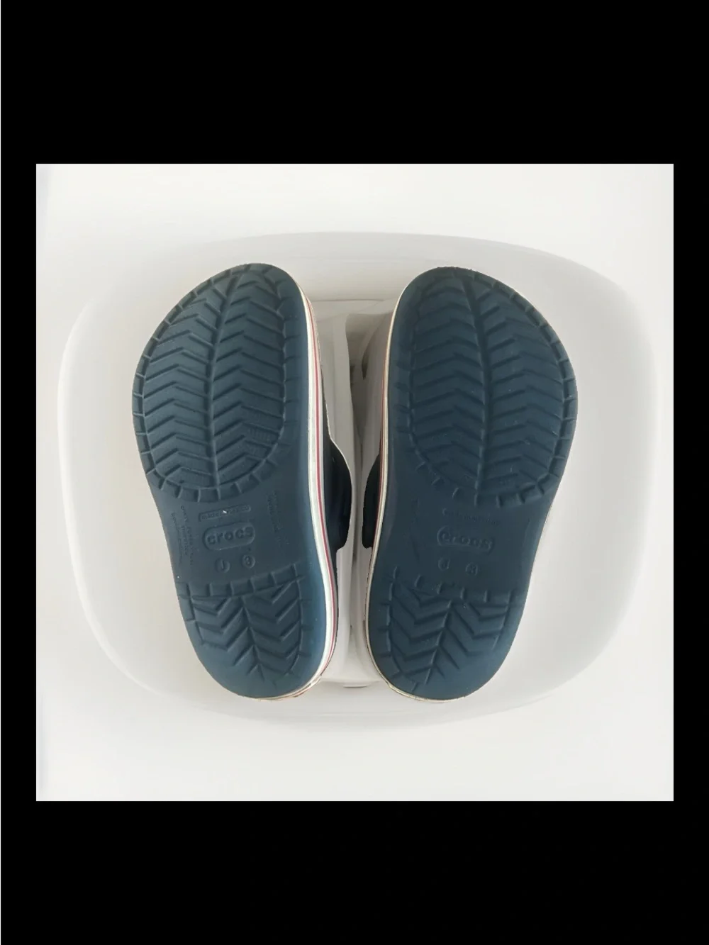 Pre-owned Kids Navy Slip-On Clog Shoes Size 3J